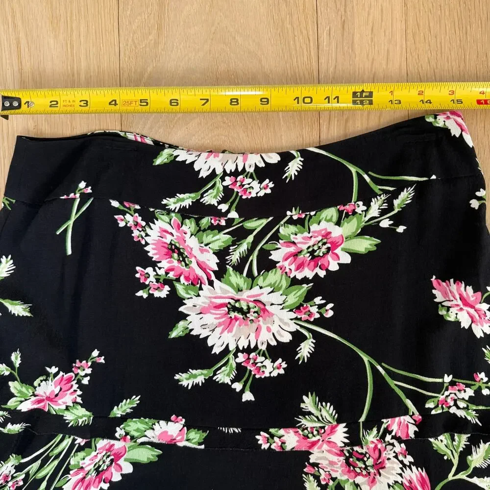 CAbi Black Floral Fit and Flare Ruffle Skirt SZ 6 Raw Edge Classy Classic Work